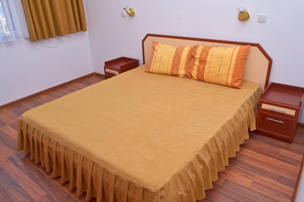 Svetlana Hotel Bjala Rum bild