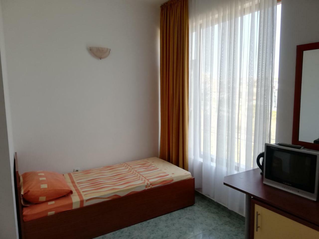 Svetlana Hotel Bjala Exteriör bild
